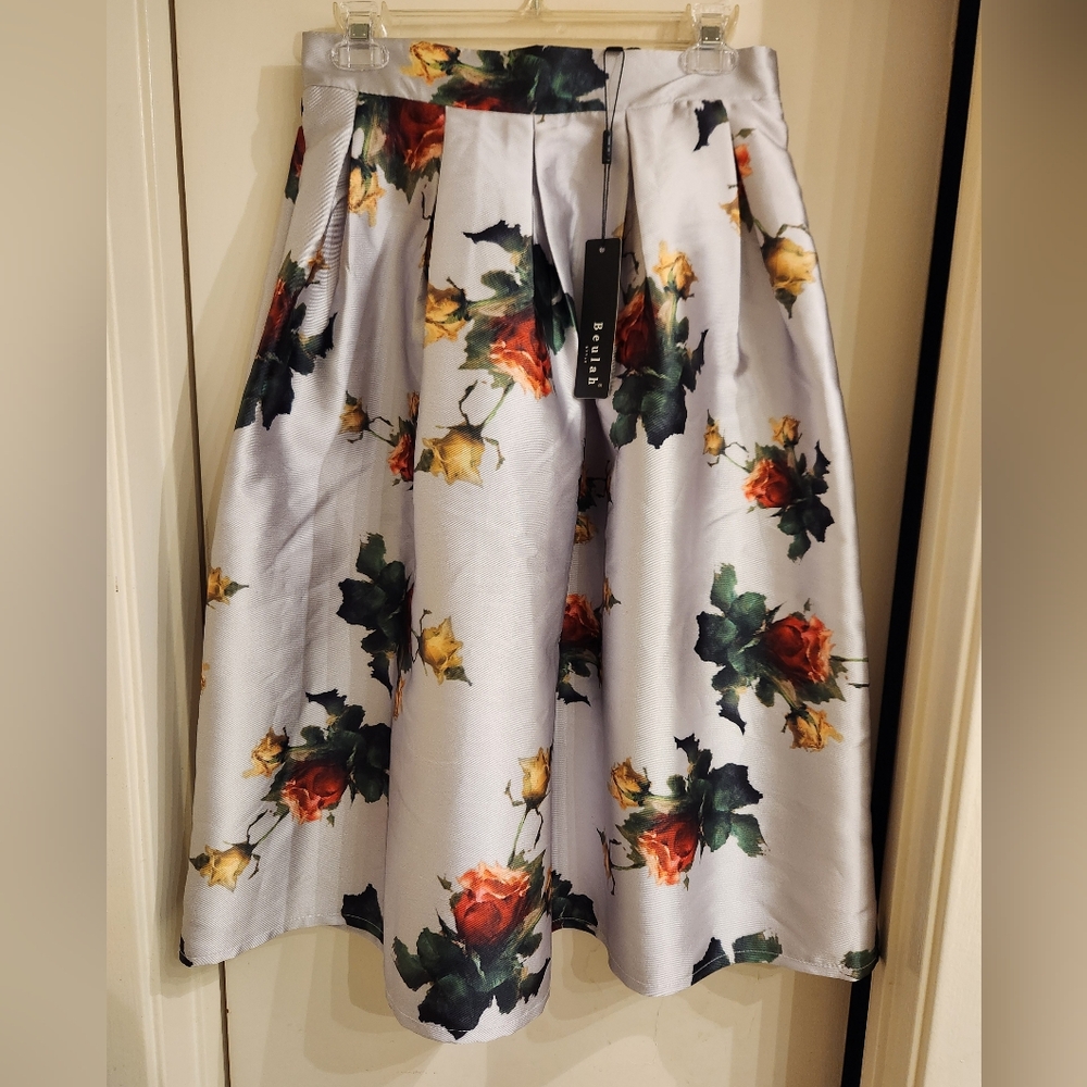 Beulah Style Floral Rose Silver Midi Pleat Skirt Small S NWT Modcloth